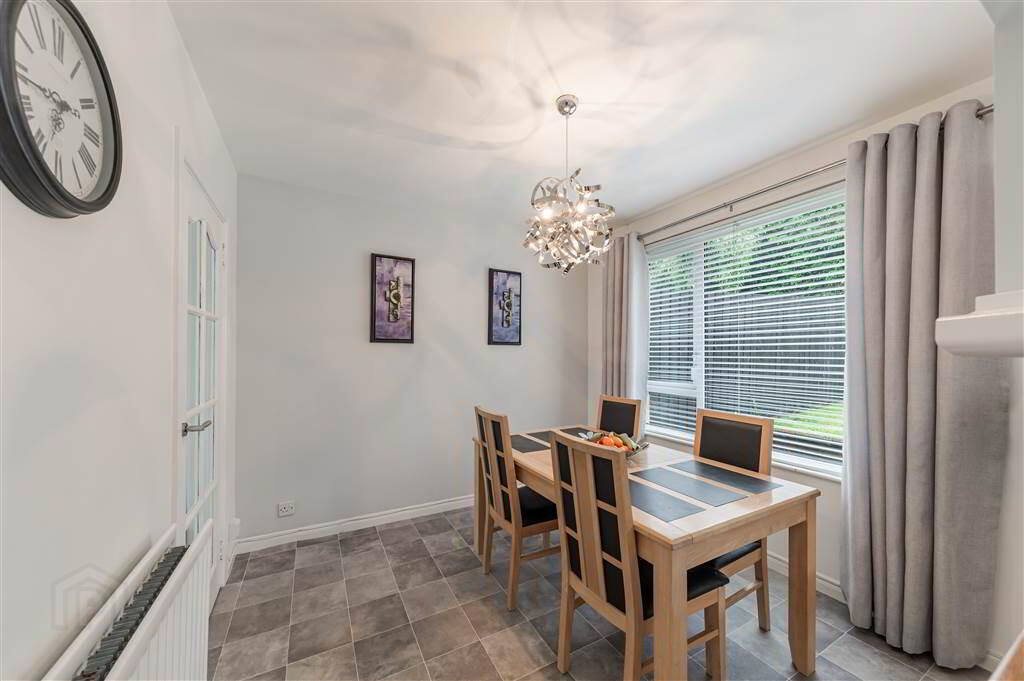 21 Sharry Drive 13 of 25