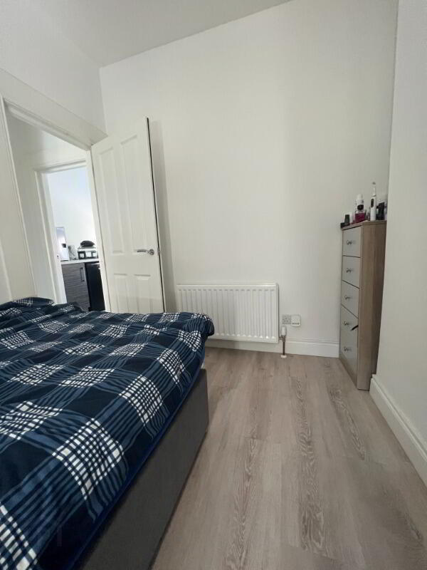 Apt 2, 34 Lisburn Road 6 of 9