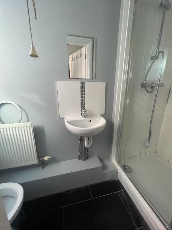 Apt 2, 34 Lisburn Road 2 of 9