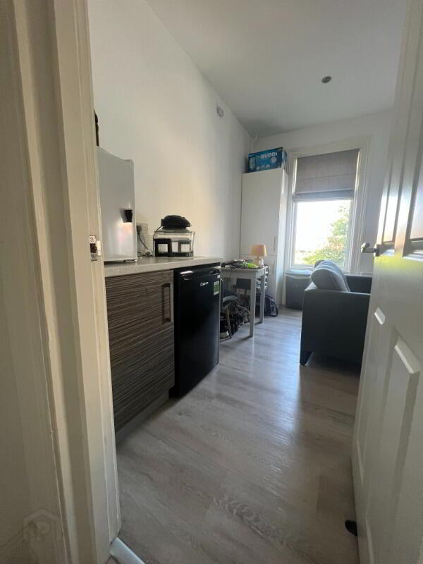 Apt 2, 34 Lisburn Road 9 of 9