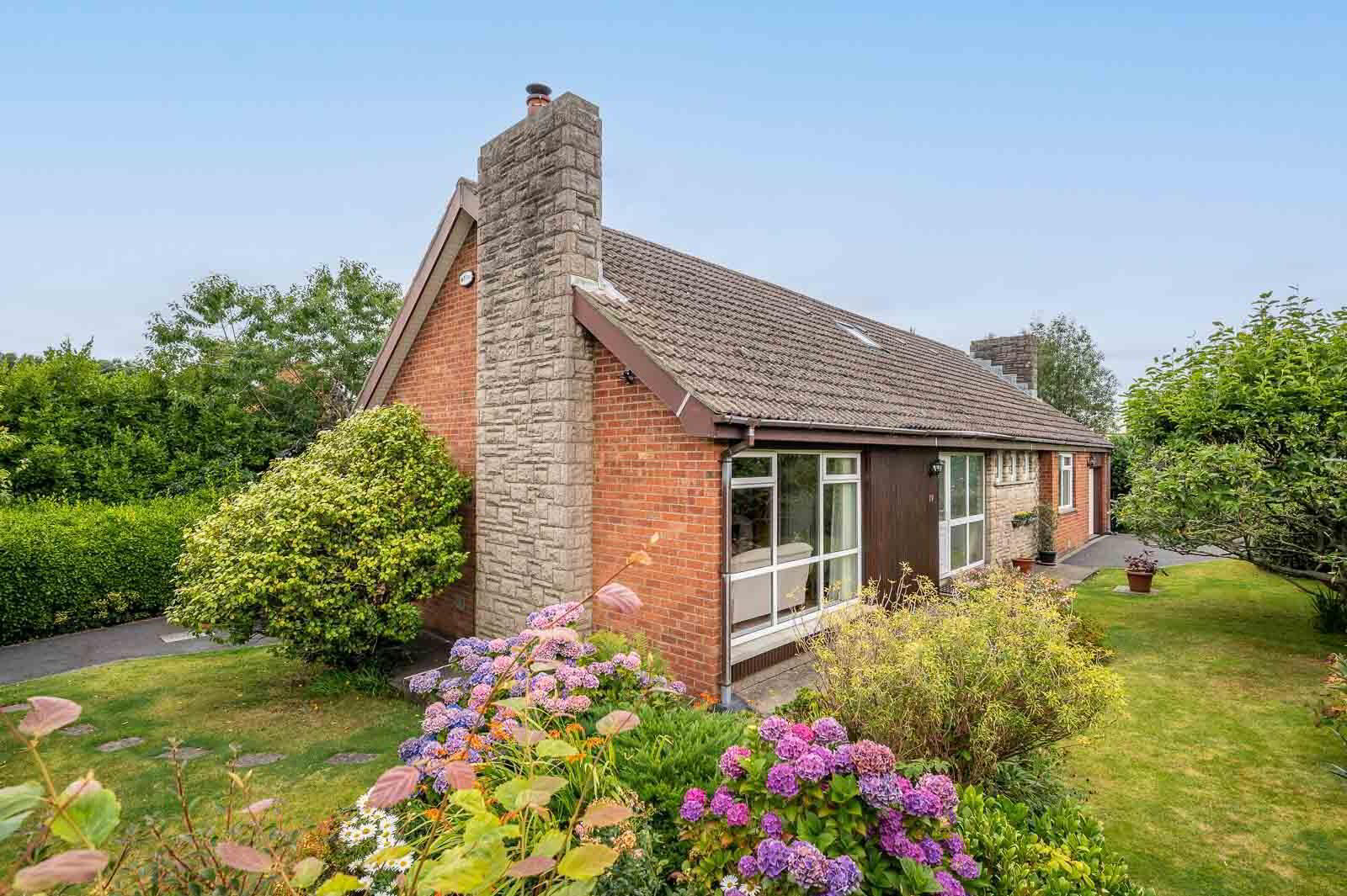 19 Rannoch Road 2 of 36