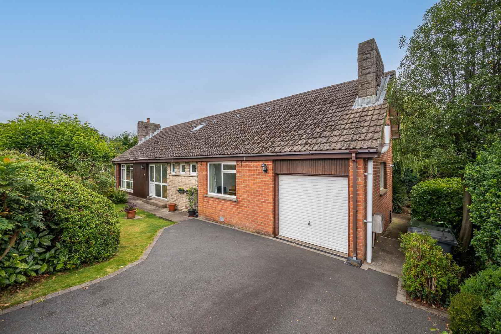 19 Rannoch Road 1 of 36