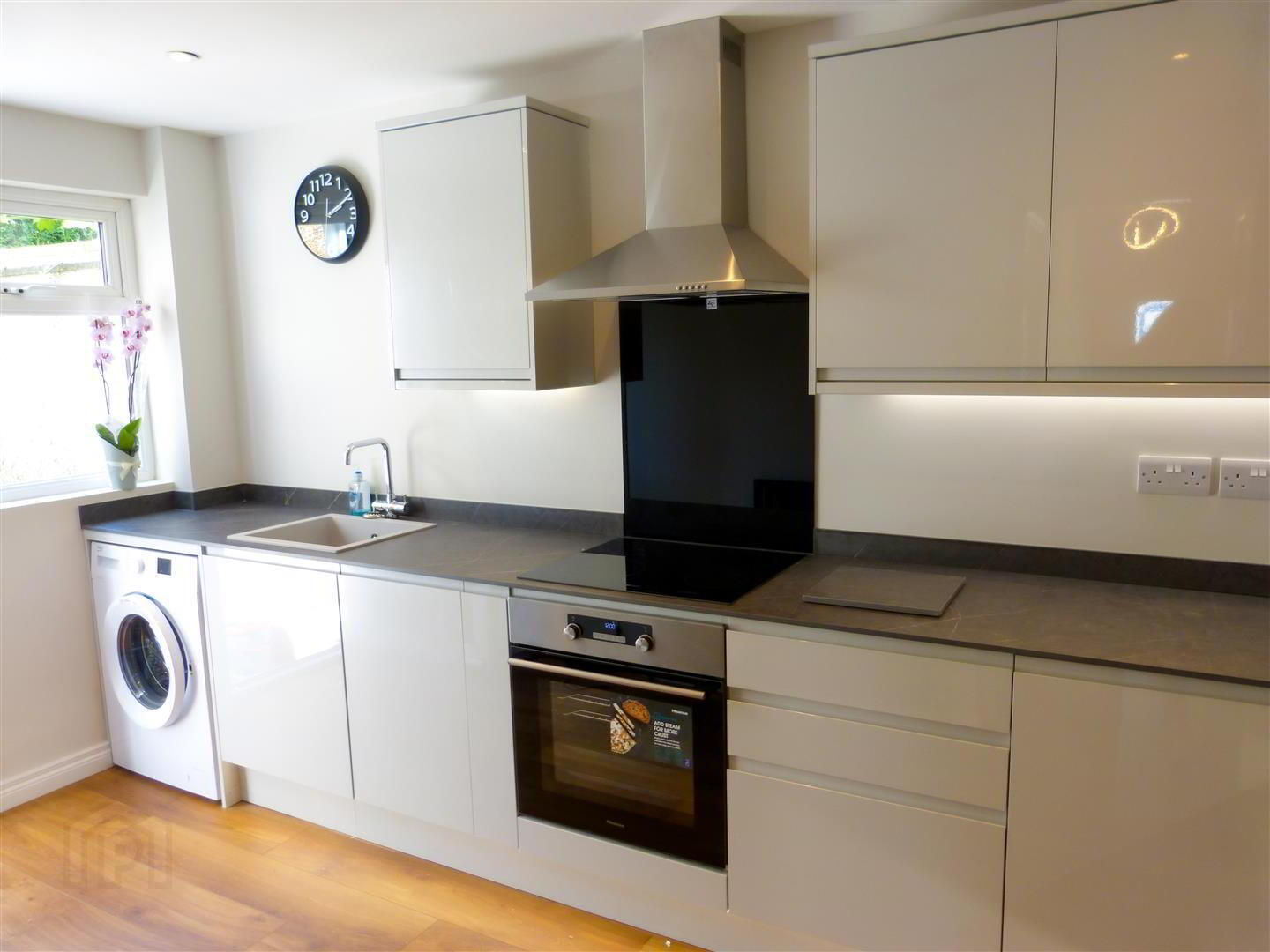 35 Spencer Street 5 of 16