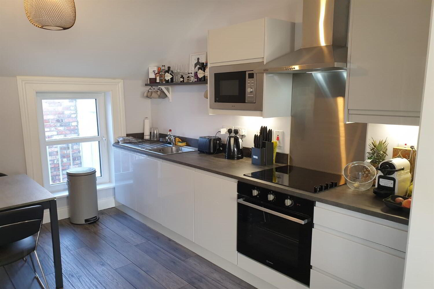 Apt 3, 81 Stockmans Lane 4 of 8