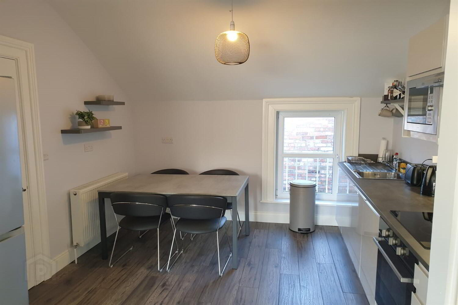 Apt 3, 81 Stockmans Lane 5 of 8