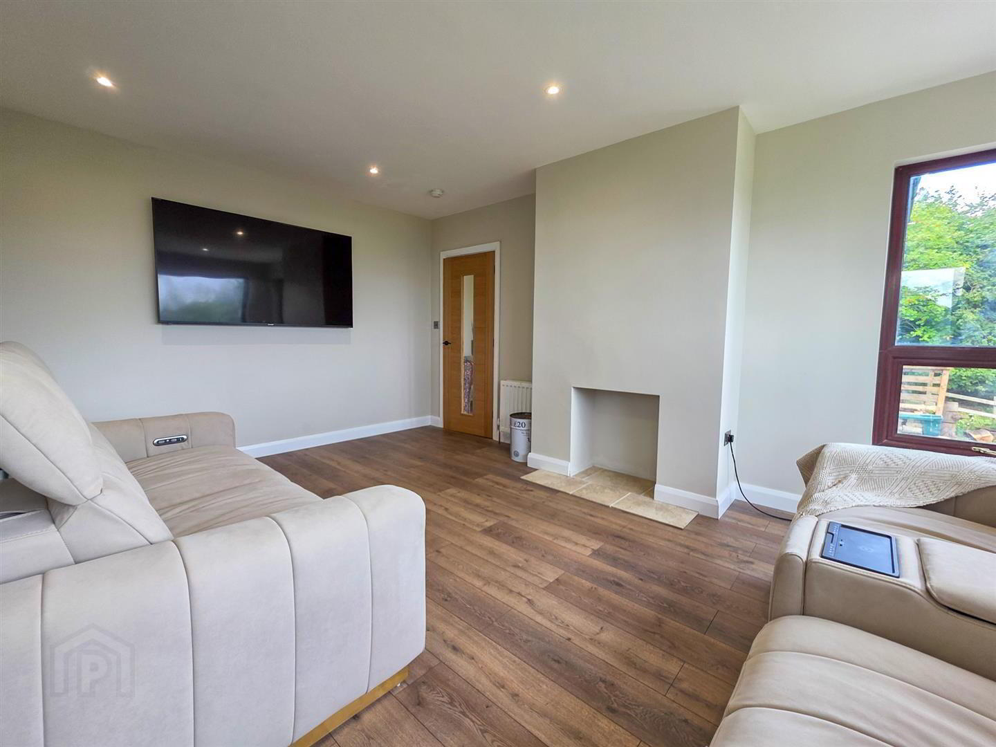 53 O'Neill Road 10 of 45