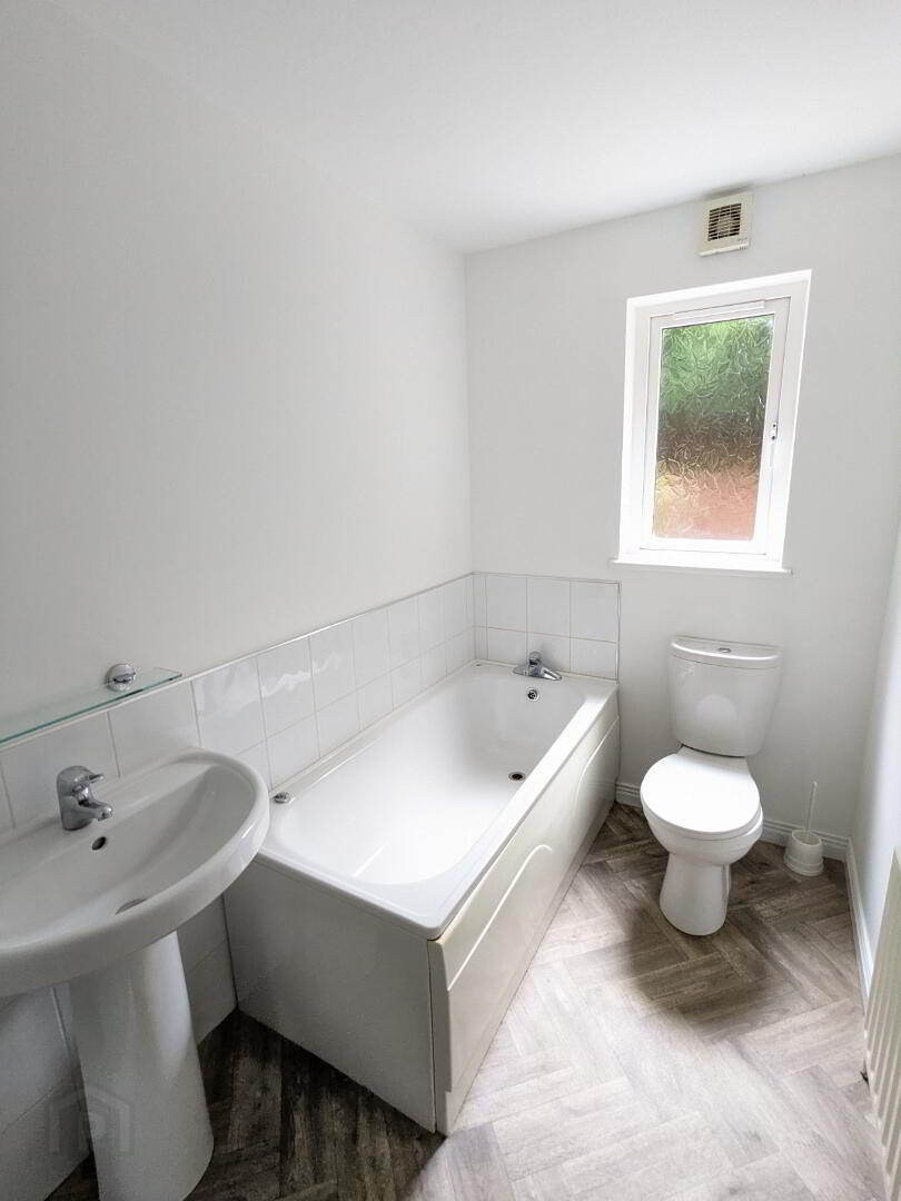 26 Sloanhill Mews 15 of 16