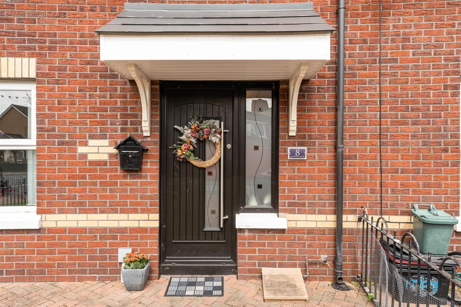 8 Avoniel Road 2 of 18