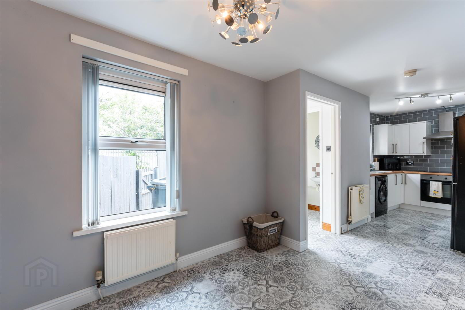 8 Avoniel Road 7 of 18