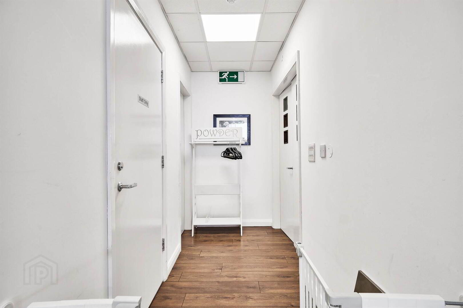 4 Causeway Street 6 of 14