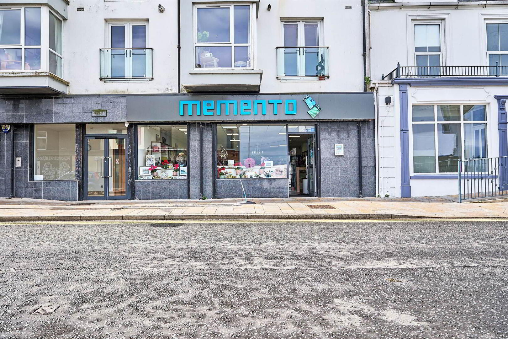 4 Causeway Street 1 of 14