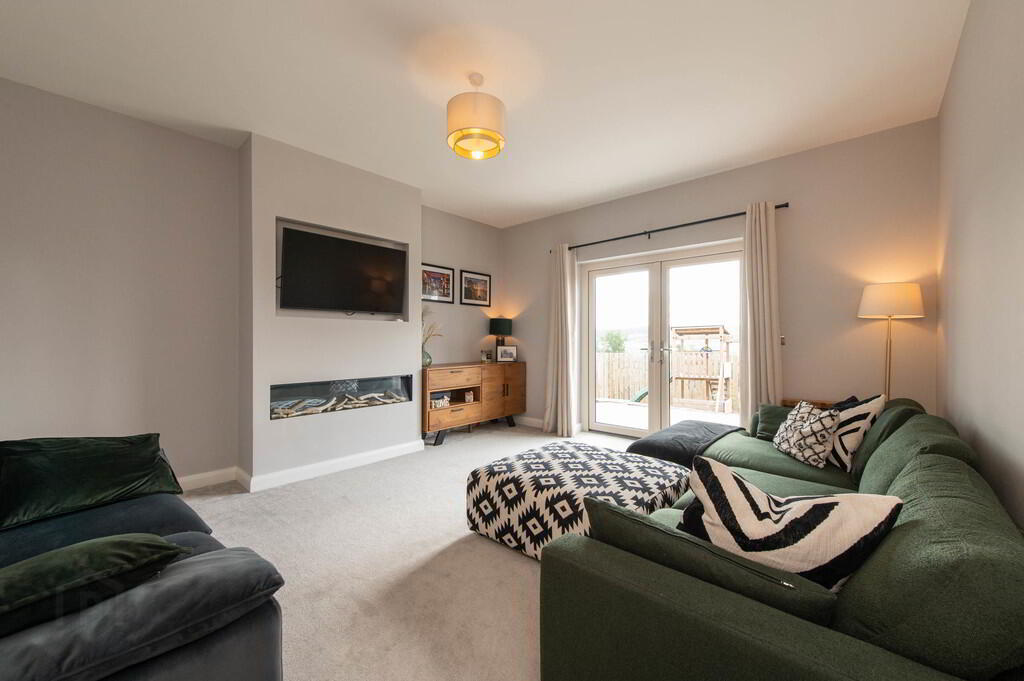 21 Craighill Manor 3 of 25