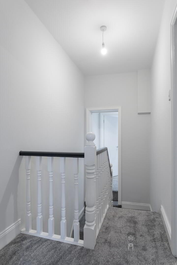 20 London Road 13 of 26