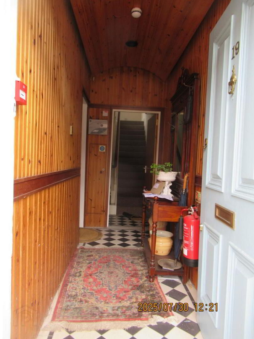 Unit 2, 19 Fitzwilliam Street 3 of 13