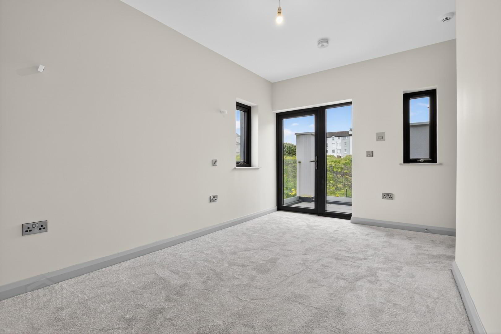 Penthouse Apartment, 17 The Promenade 29 of 45
