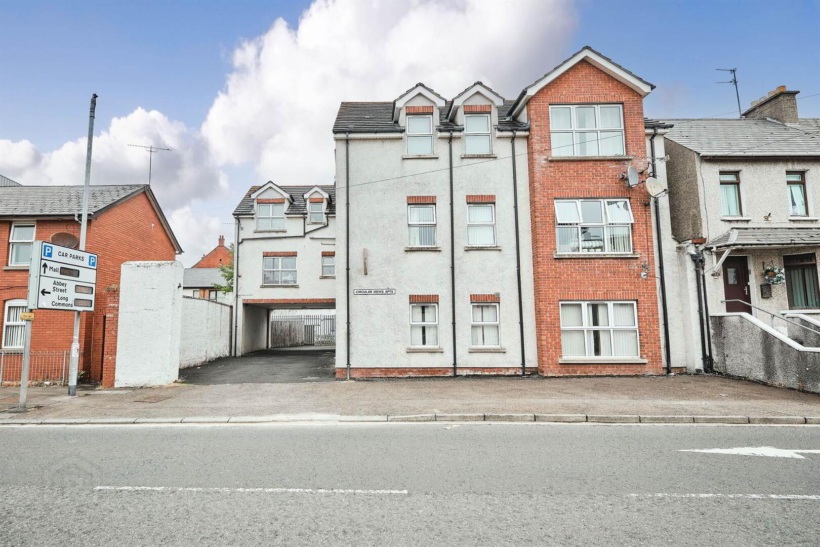 4 Circular Road Mews 1 of 10