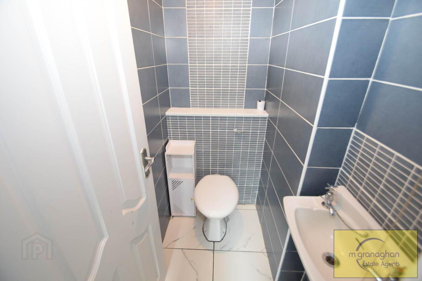 9 Glasvey Park 11 of 28