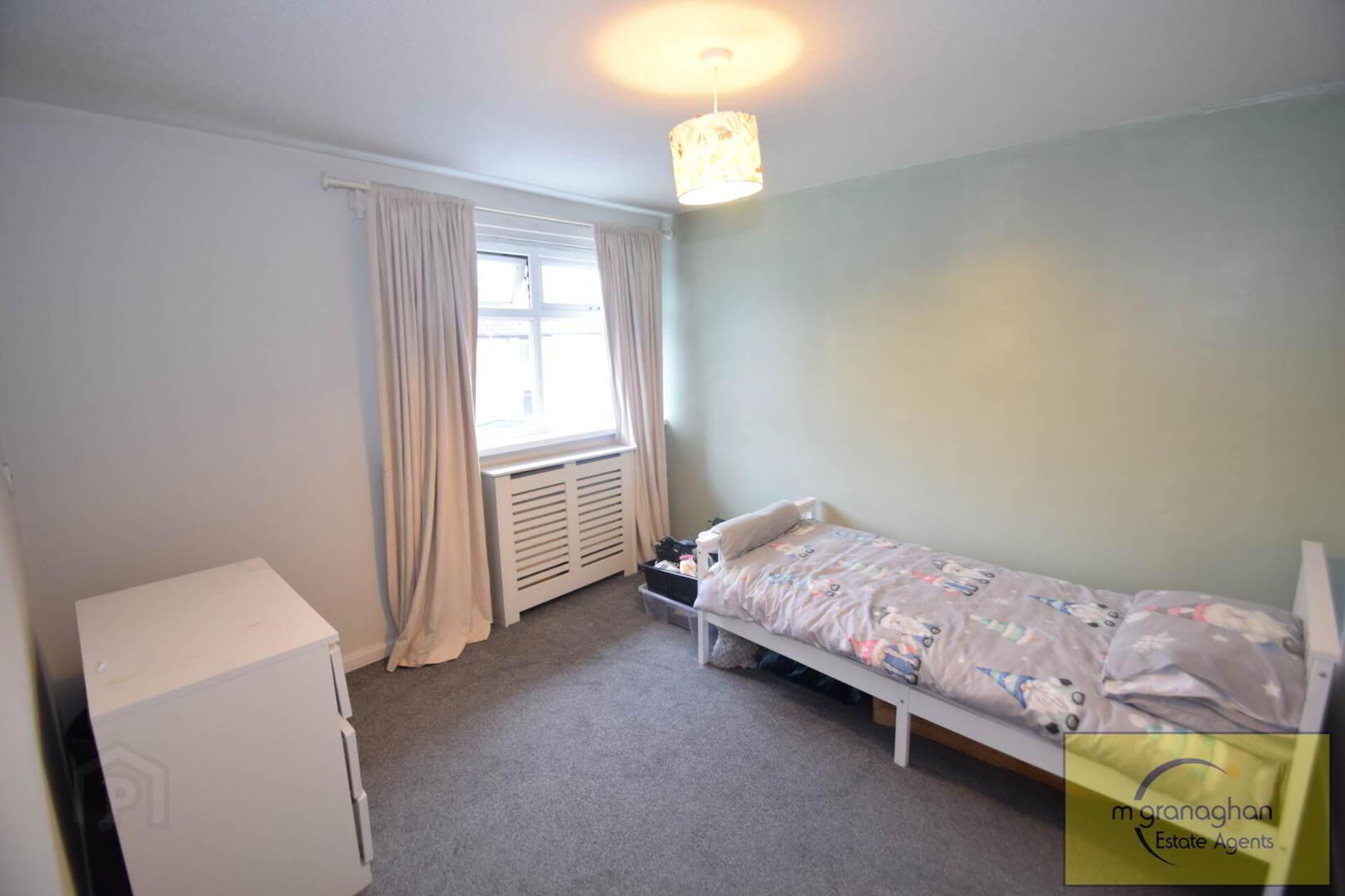 9 Glasvey Park 15 of 28