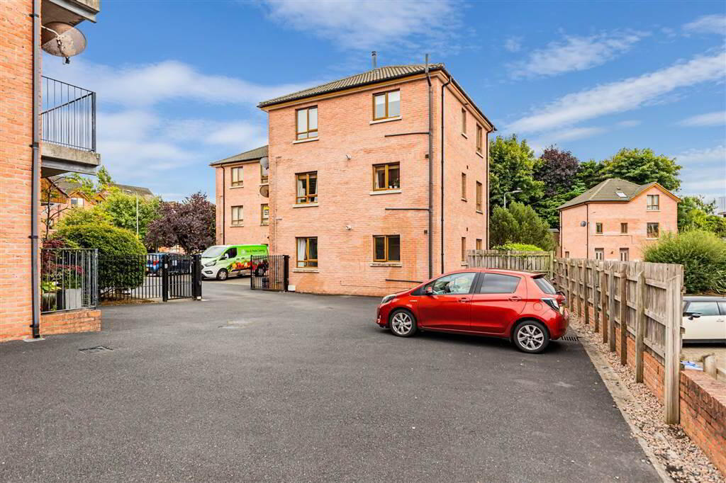 Apt 34, 2 Annadale Square 17 of 17