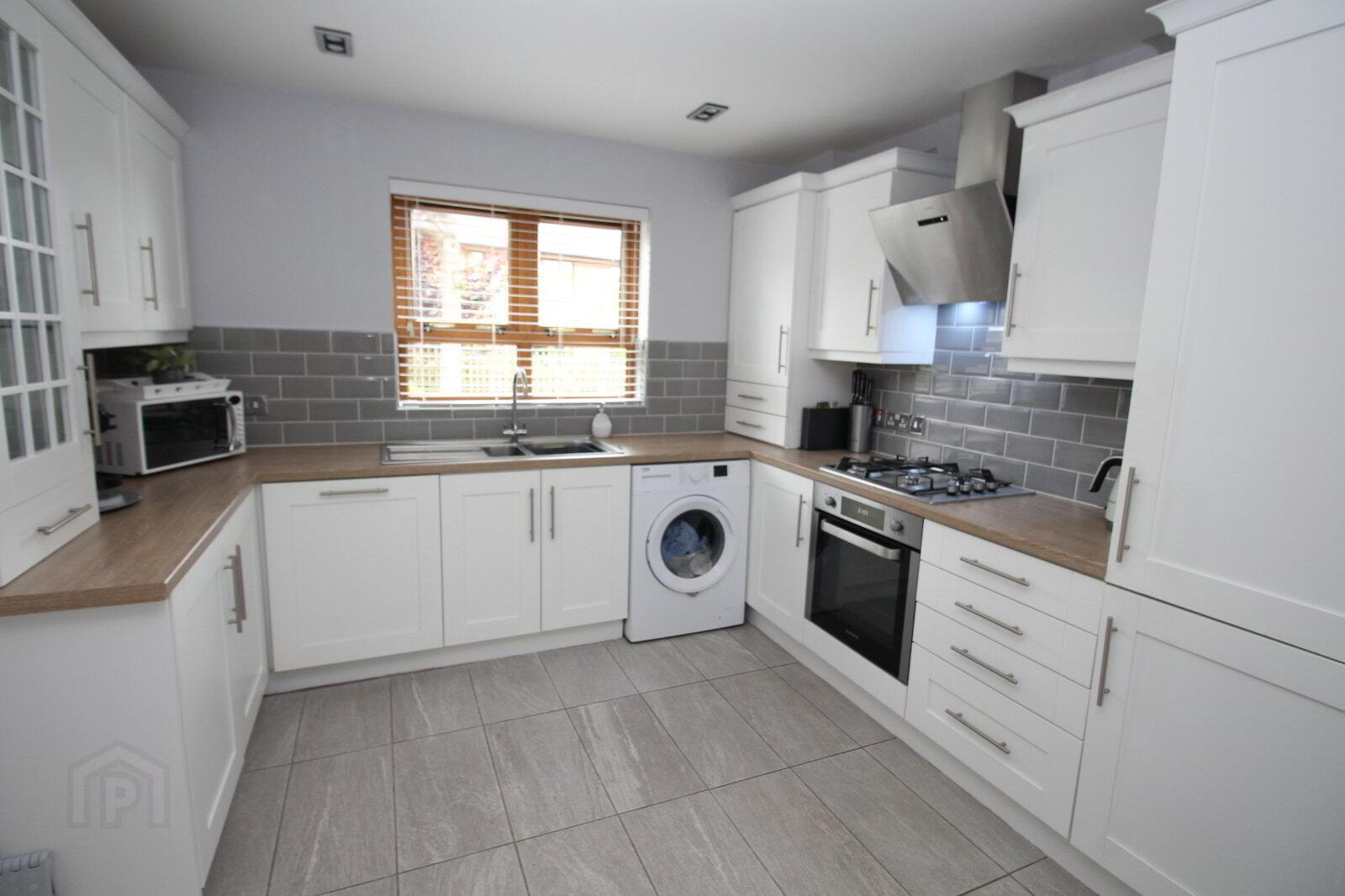 12 Meadowbank 8 of 23
