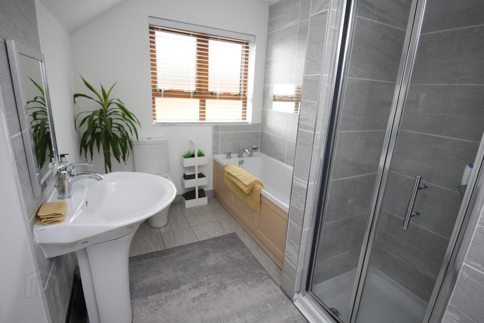 12 Meadowbank 16 of 23