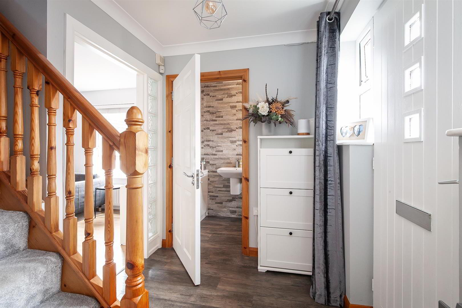 2 Fernridge Avenue 5 of 27