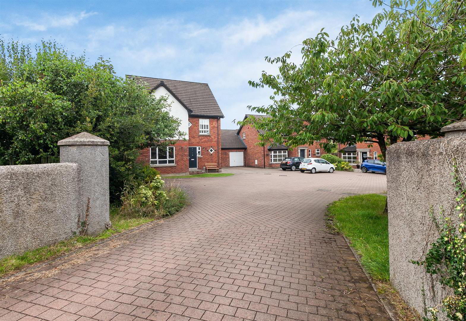 2 Fernridge Avenue 1 of 27