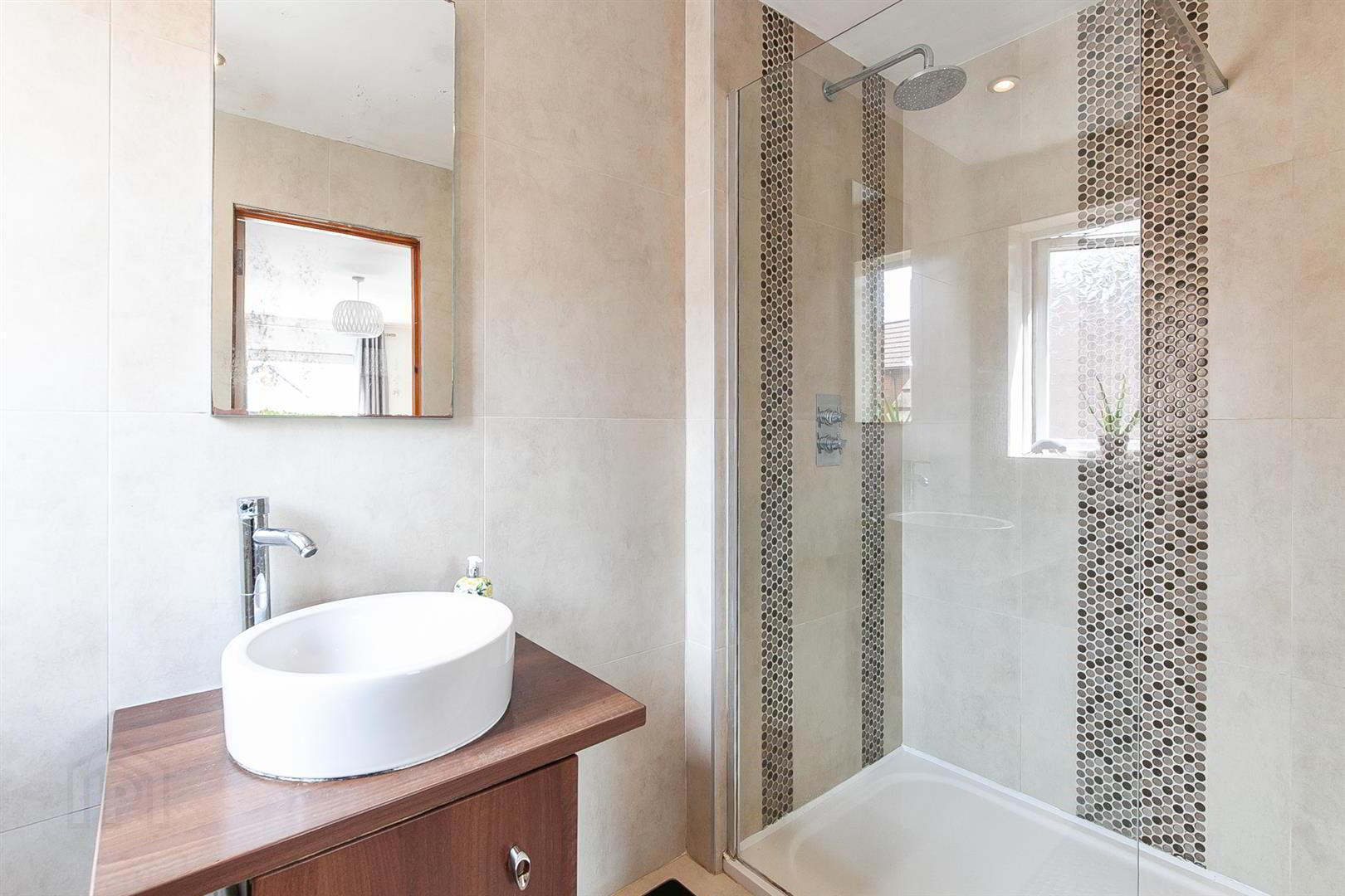 2 Fernridge Avenue 18 of 27