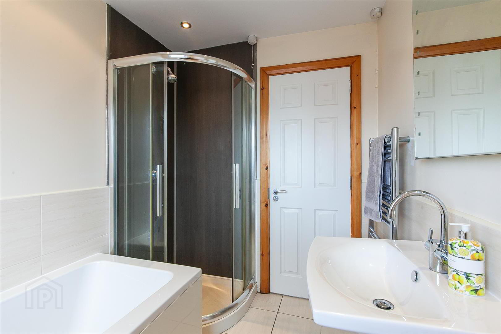 2 Fernridge Avenue 24 of 27