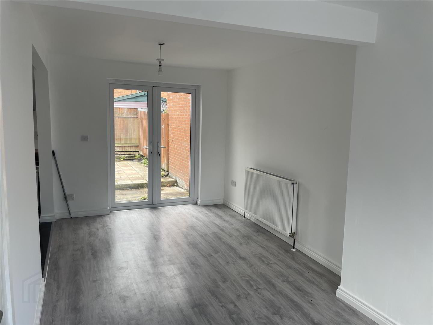 30 Andersonstown Park 4 of 13