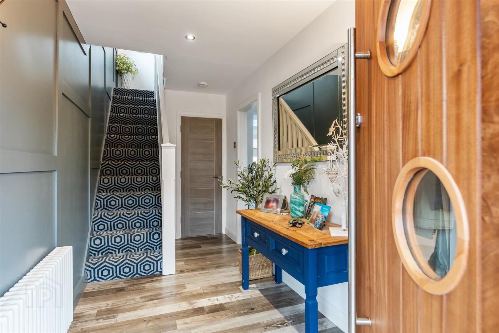 8 Hollymount Road 3 of 27