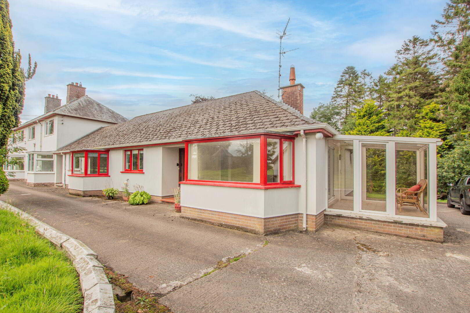 Flat 2 88 Annaghmore Road 1 of 7