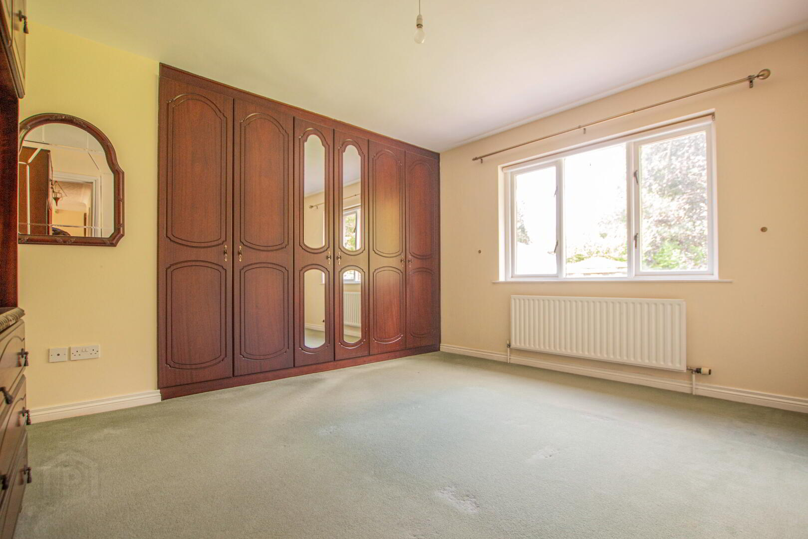 Flat 2 88 Annaghmore Road 5 of 7