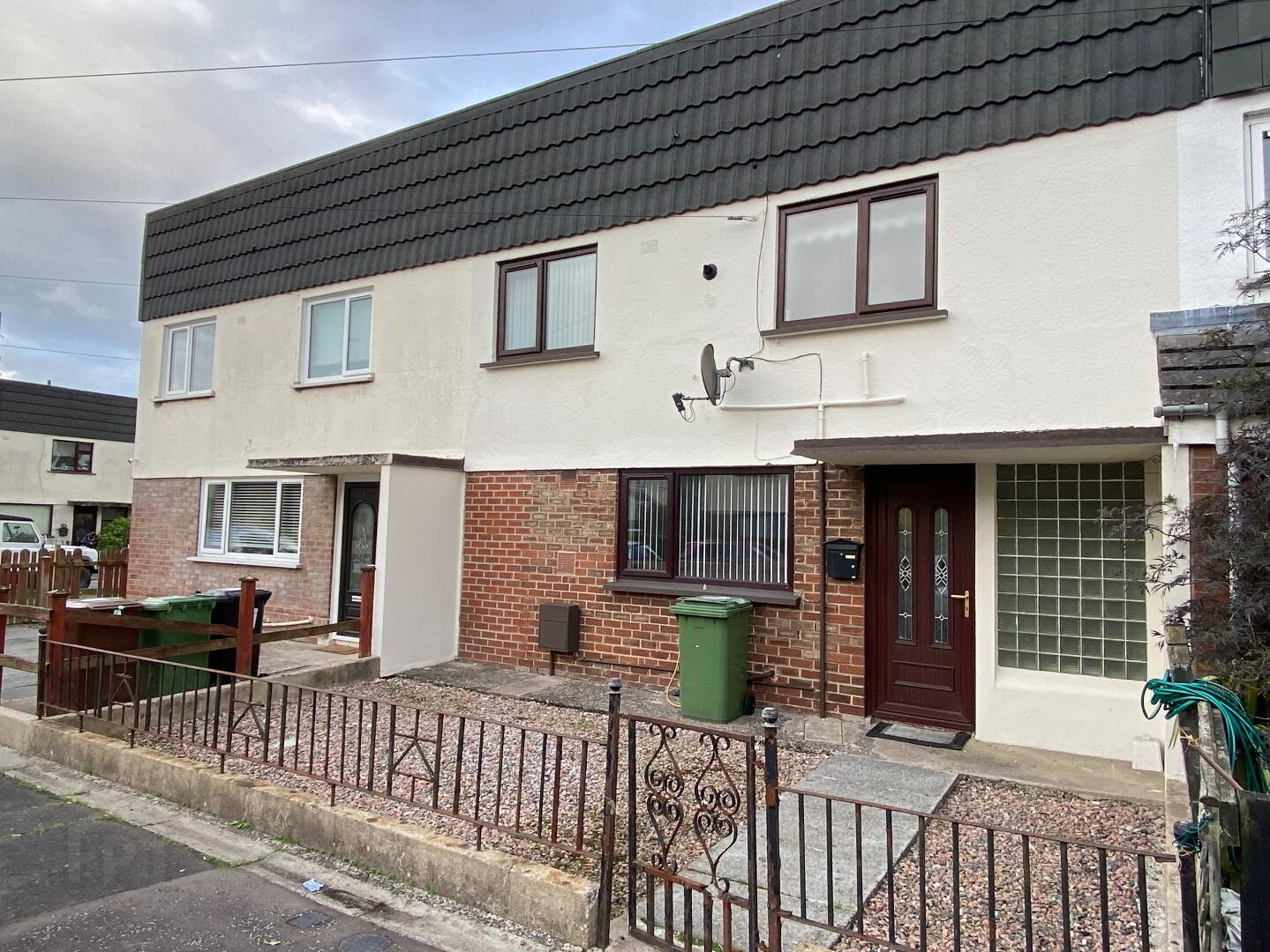 2 Sawel Place 1 of 14