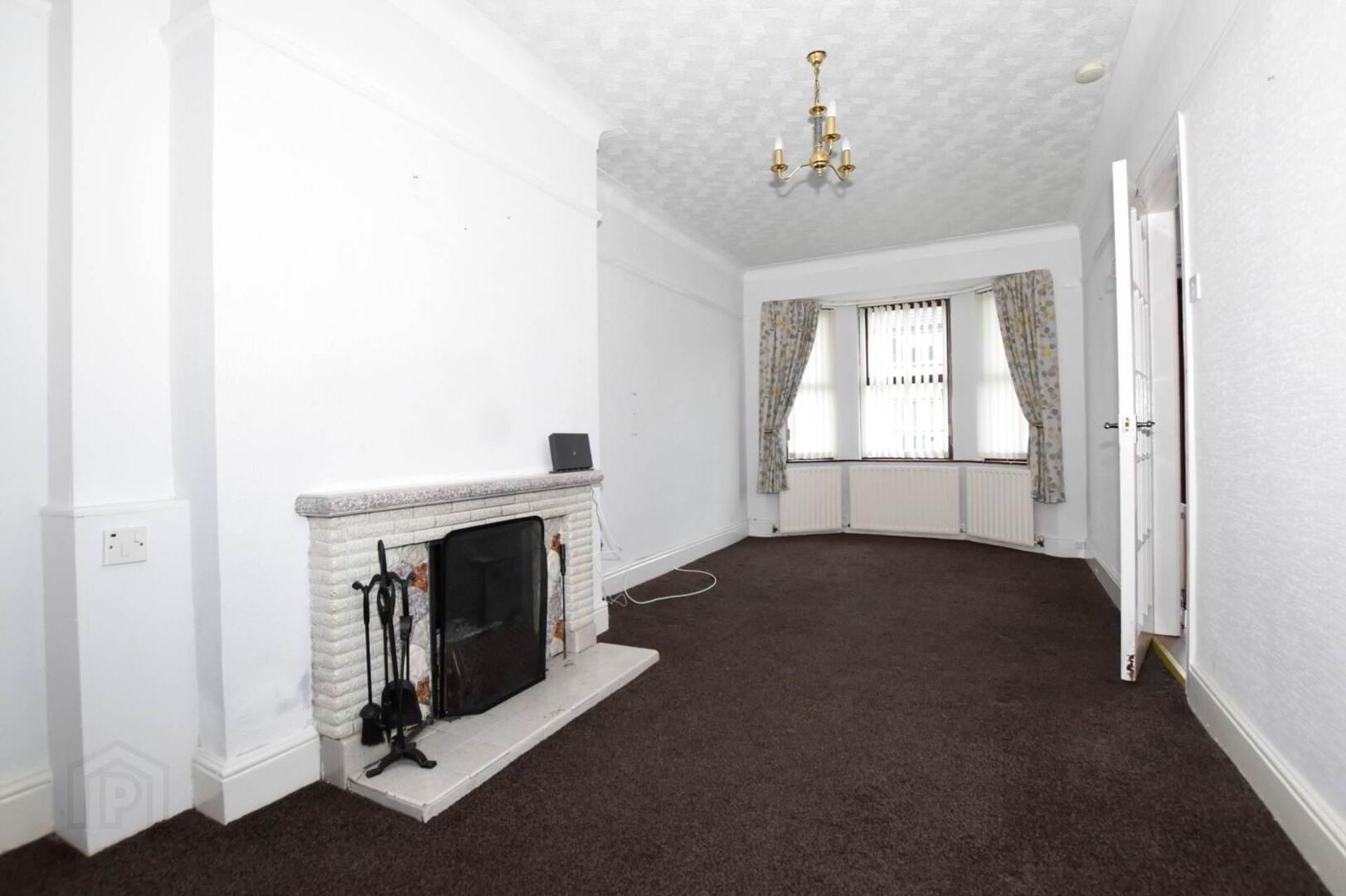 98 Moat Street 4 of 14