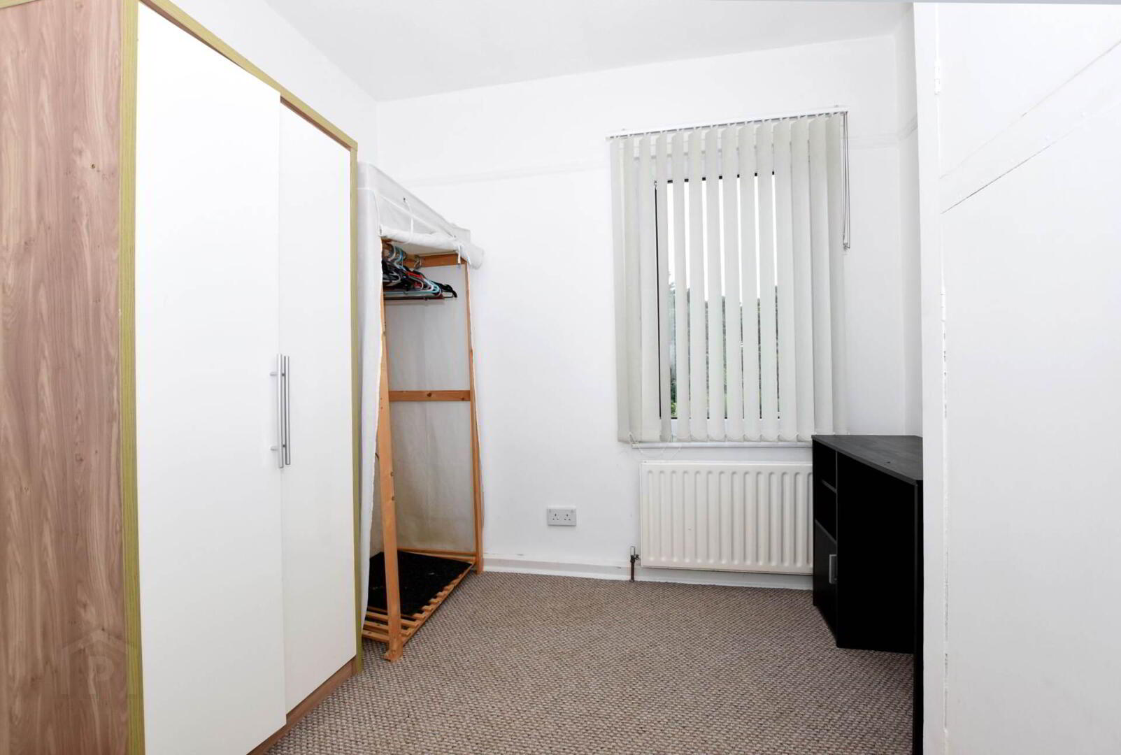 98 Moat Street 12 of 14