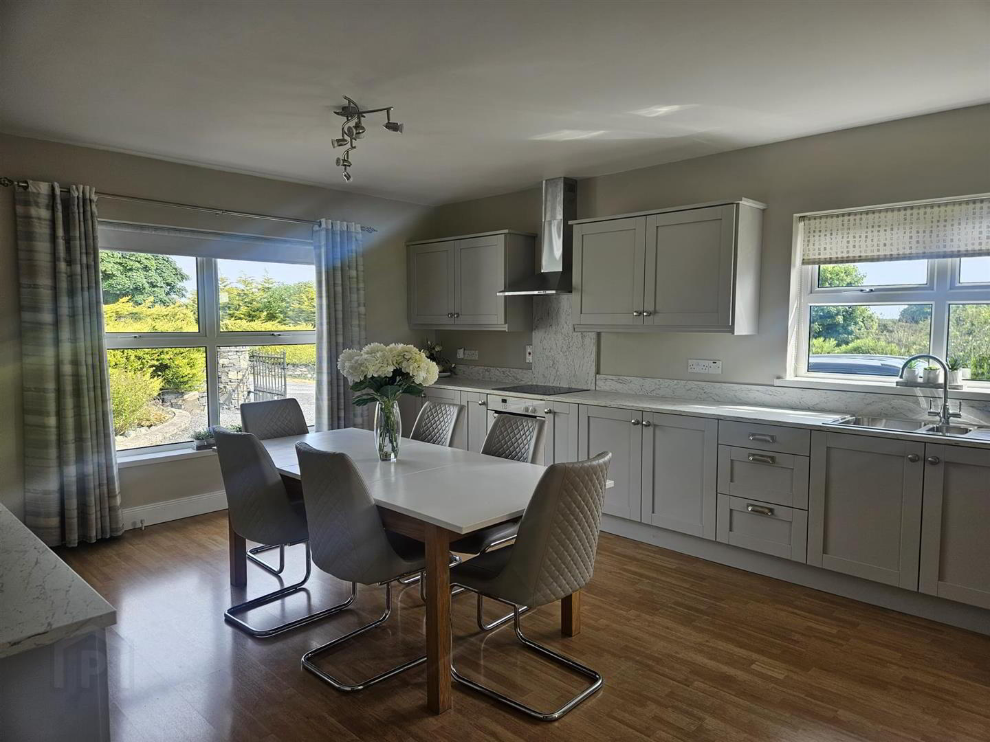 44a Scaddy Road *, 6 MONTHS Let* 3 of 35