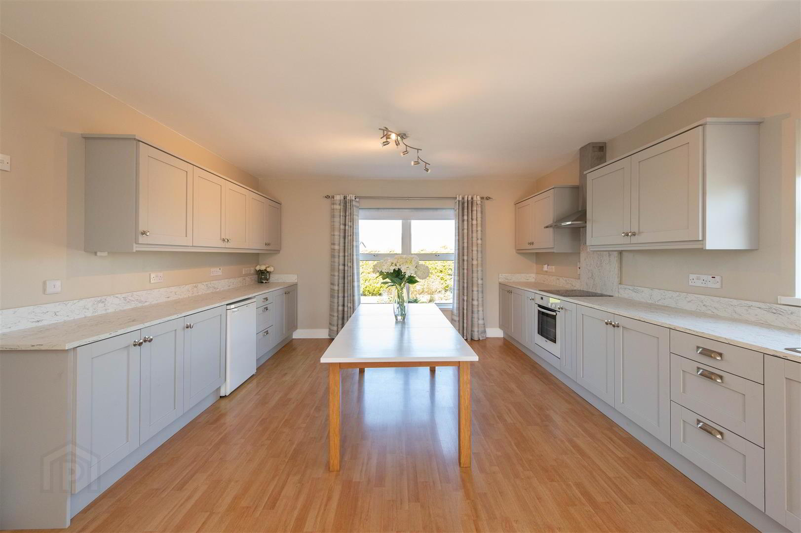 44a Scaddy Road *, 6 MONTHS Let* 24 of 35