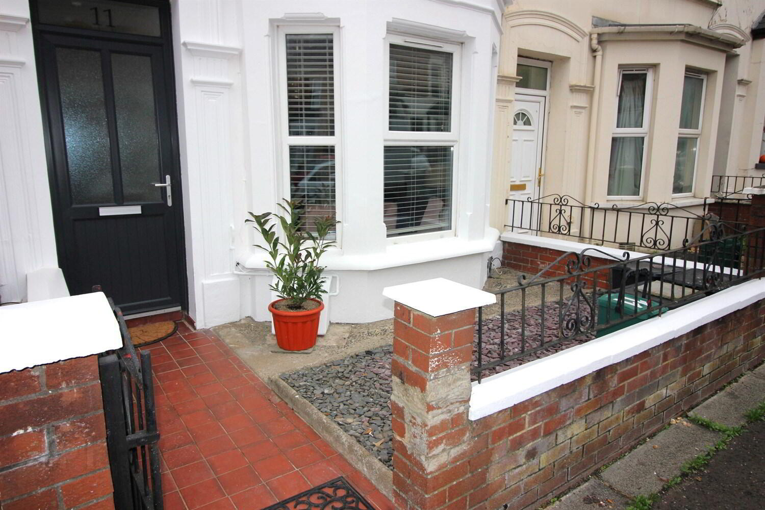 property description image