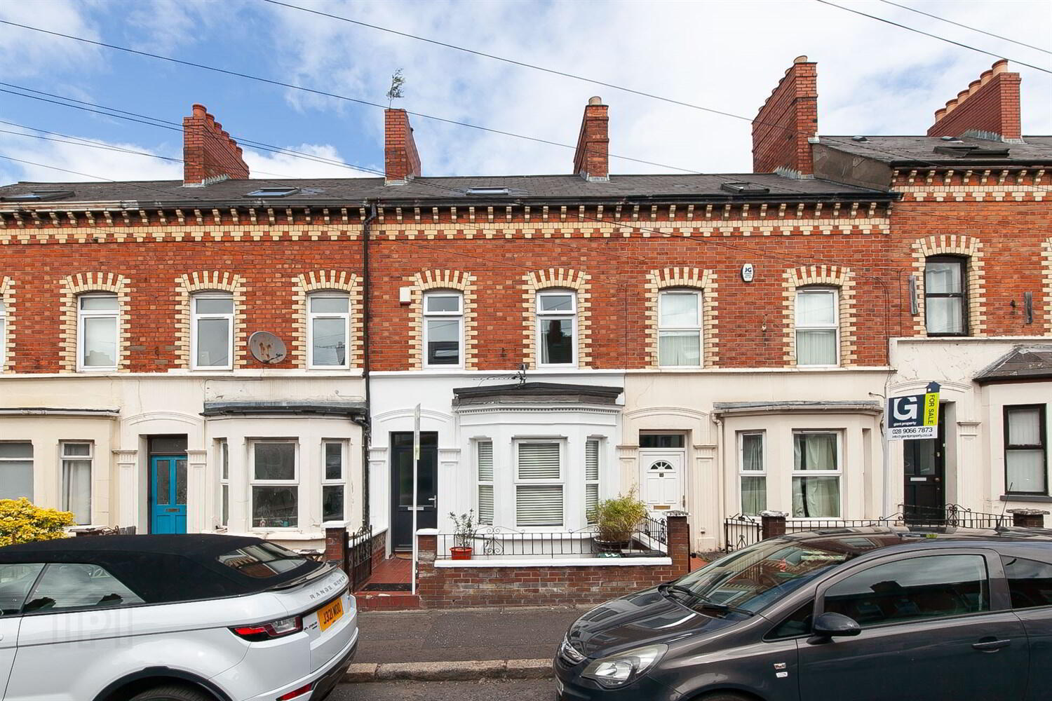 11 Lisburn Avenue 1 of 17