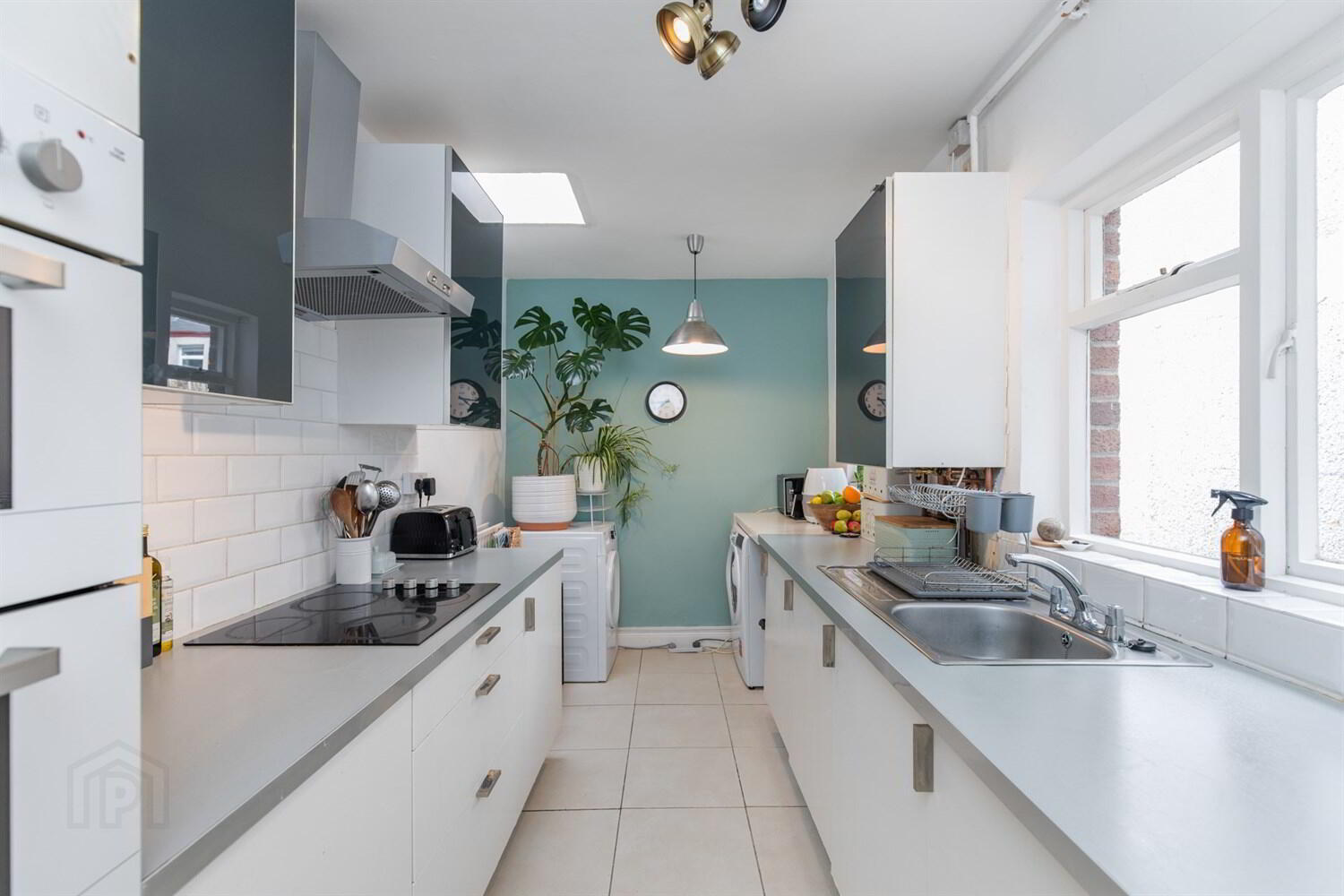 11 Lisburn Avenue 7 of 17