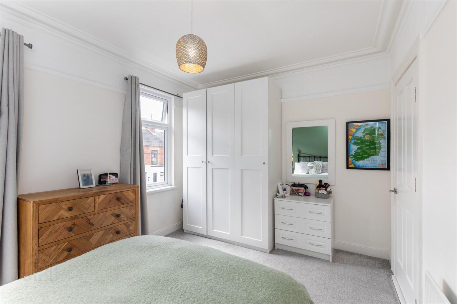 11 Lisburn Avenue 11 of 17