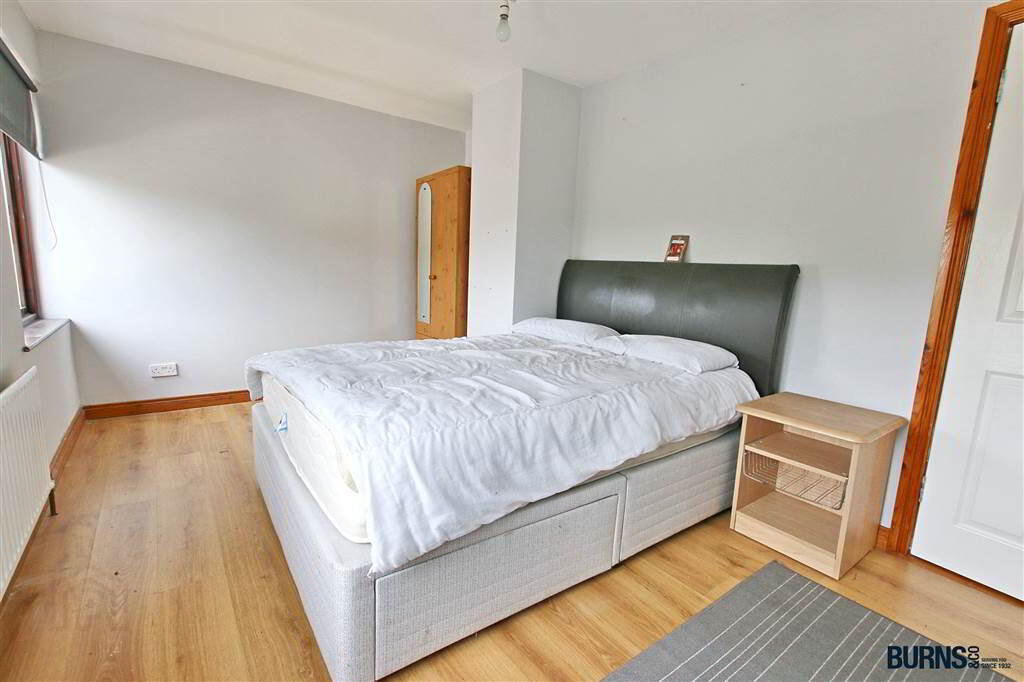98 Meetinghouse Avenue 6 of 13