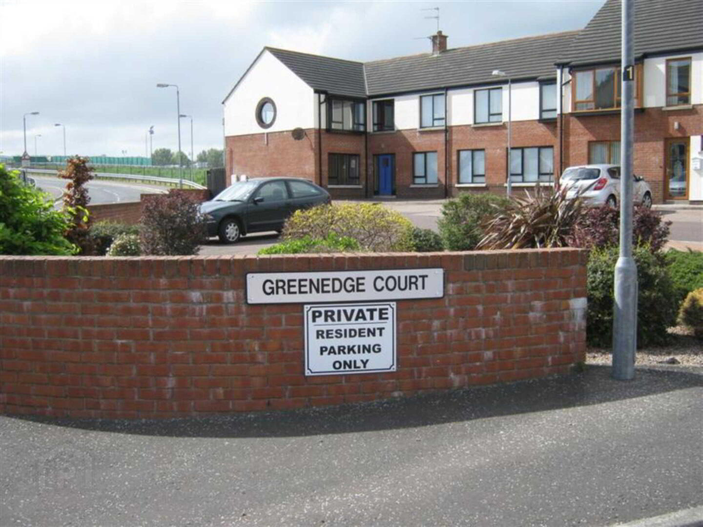1 Greenedge Court 2 of 12
