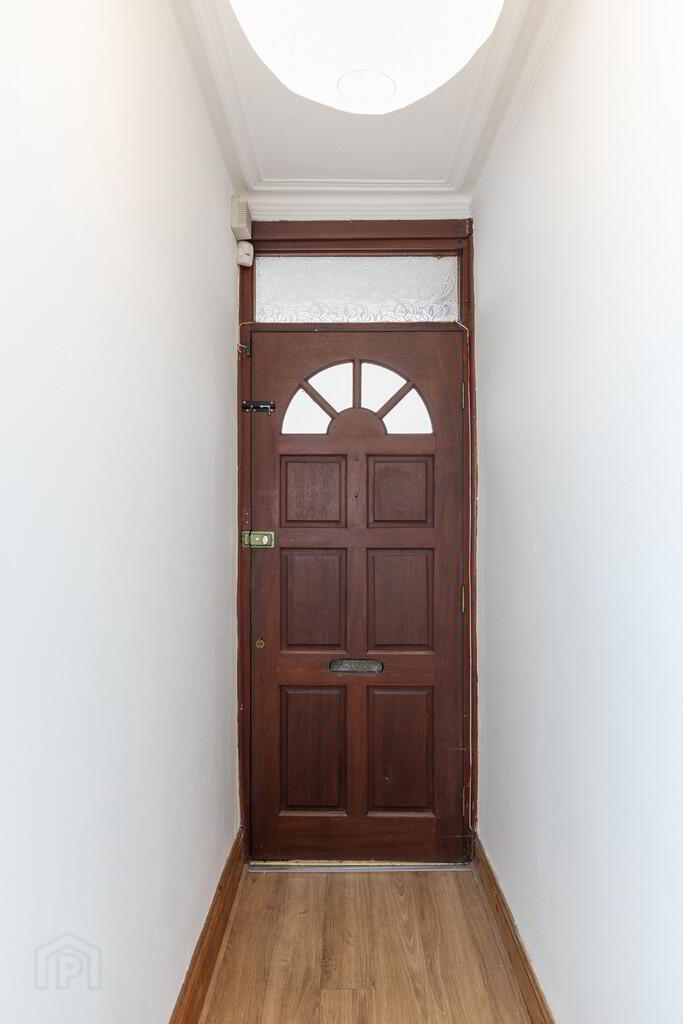 25 Fernwood Street 2 of 19