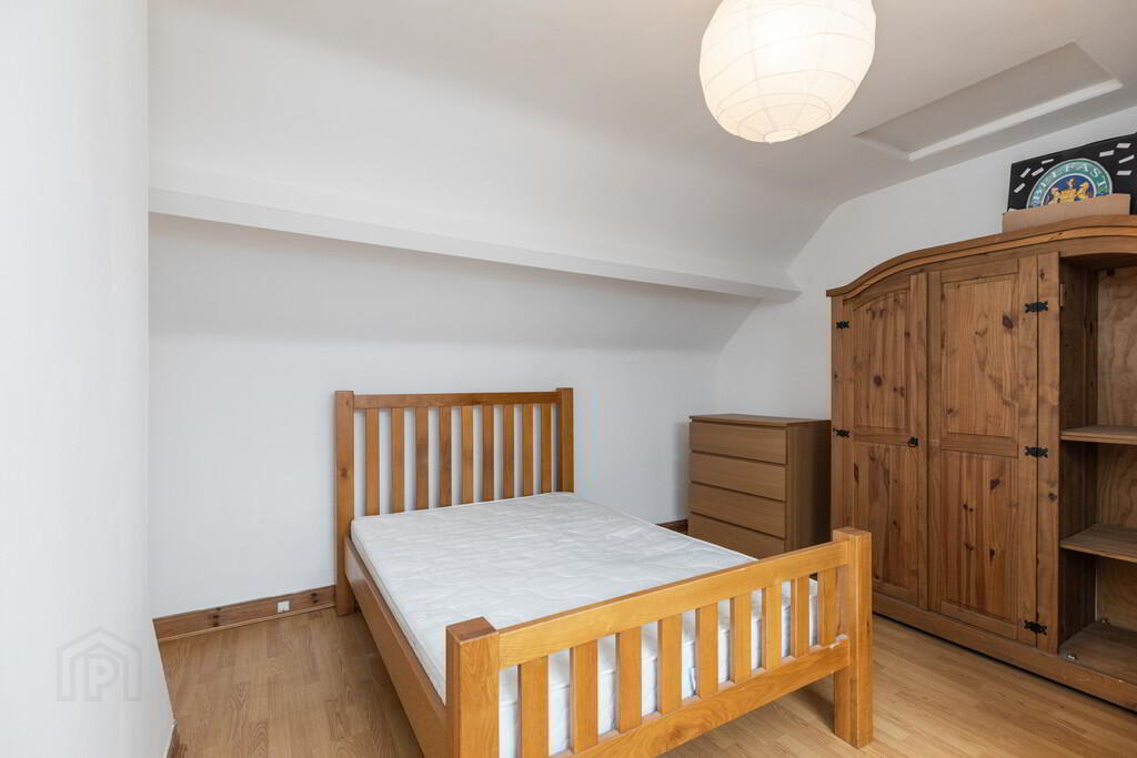 25 Fernwood Street 14 of 19