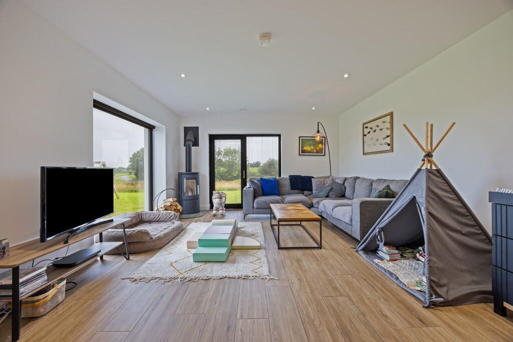 43c Monree Road 6 of 49