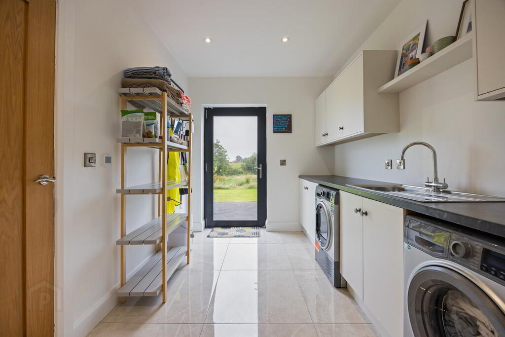 43c Monree Road 9 of 49