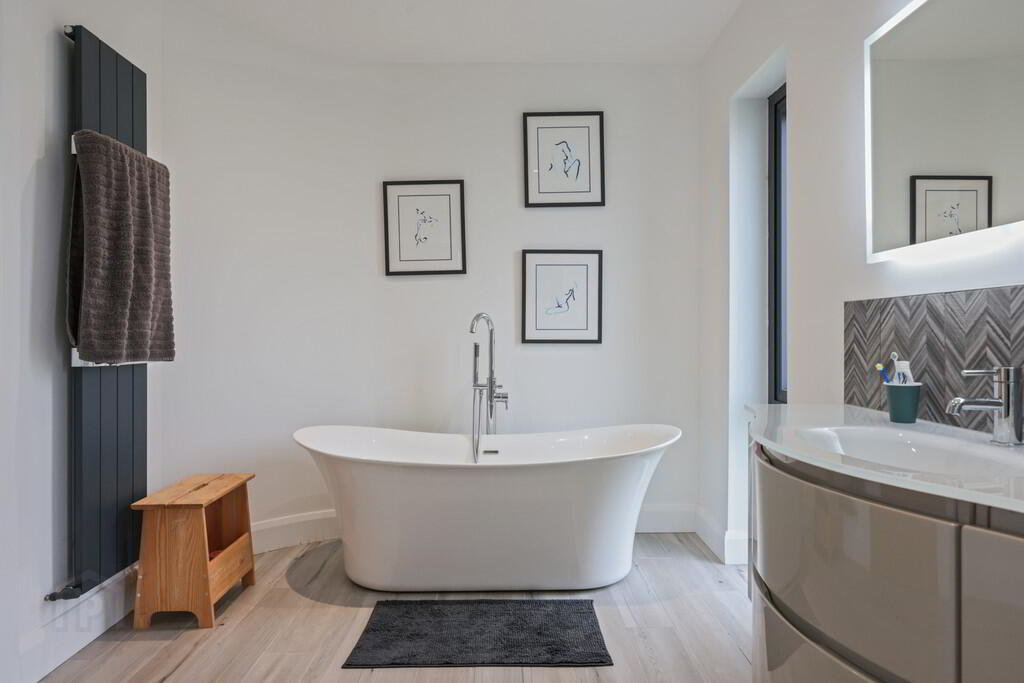 43c Monree Road 32 of 49