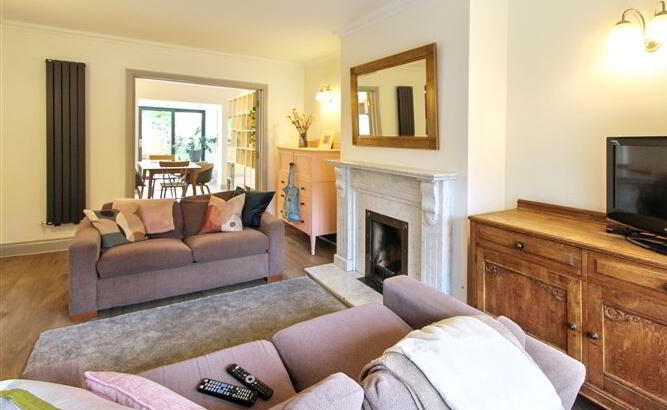 54 Churchfields 5 of 14